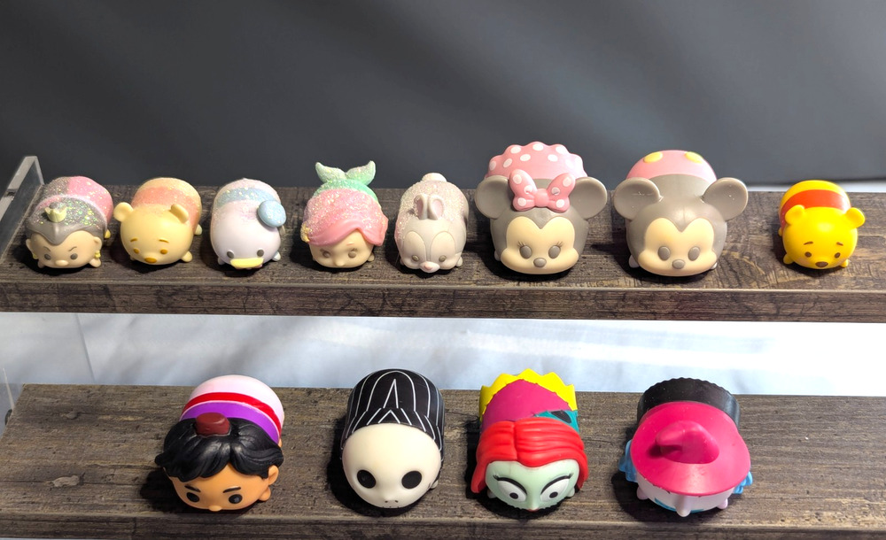 DISNEY TSUM TSUM Lot of 12 Mixed Figures - Glitter, Pastel, Etc.